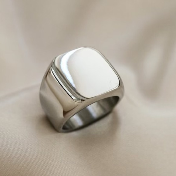 Chunky signet ring - Picture 5 of 5